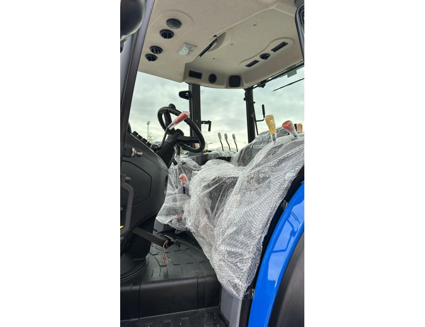 Trattore Solis S90 cabinato