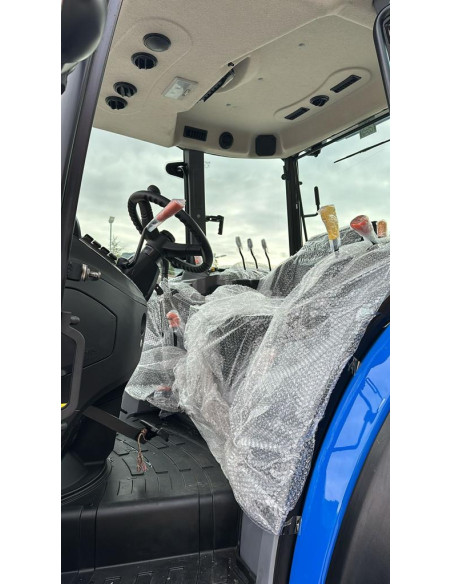 Trattore Solis S90 cabinato