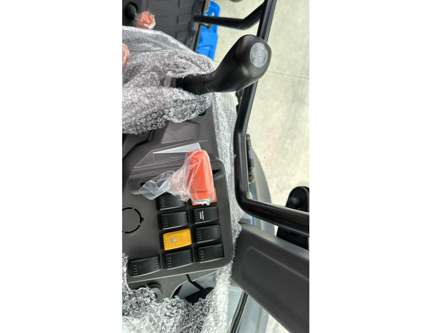 Trattore Solis S90 cabinato