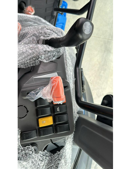 Trattore Solis S90 cabinato