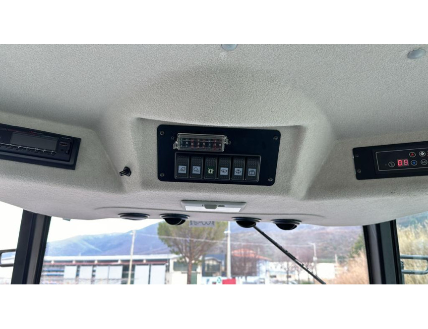 Trattore Solis S90 cabinato