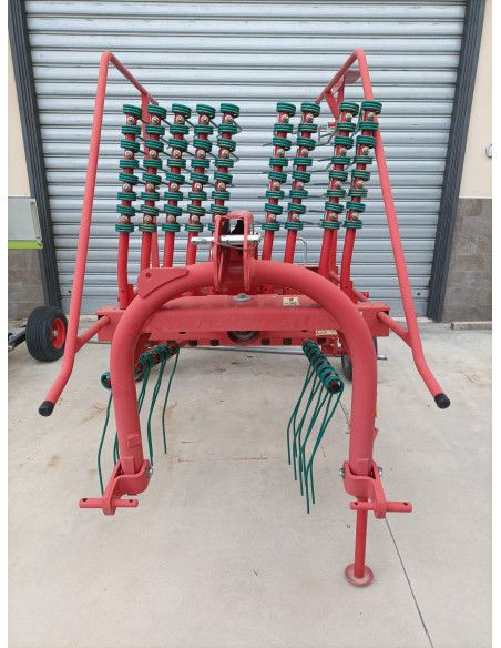 Ranghinatore Kverneland Taarup 9439