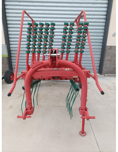 Ranghinatore Kverneland Taarup 9439