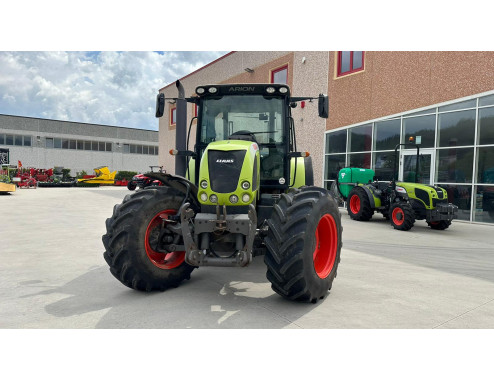 Trattore Claas Arion 630