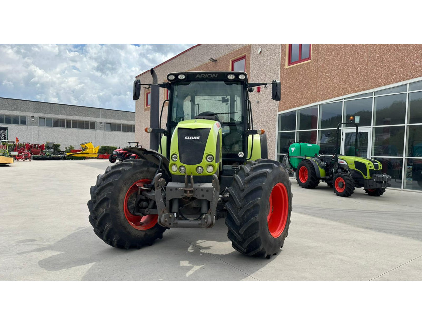 Trattore Claas Arion 630