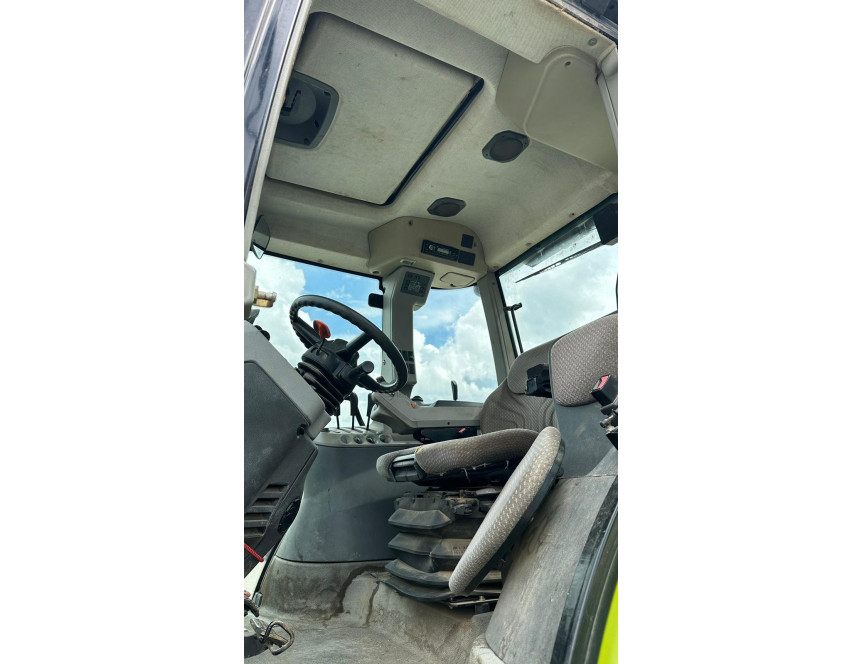 Trattore Claas Arion 630