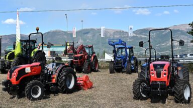 trattore agricolo